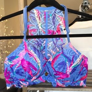 PINK VICTORIA SECRET BRA